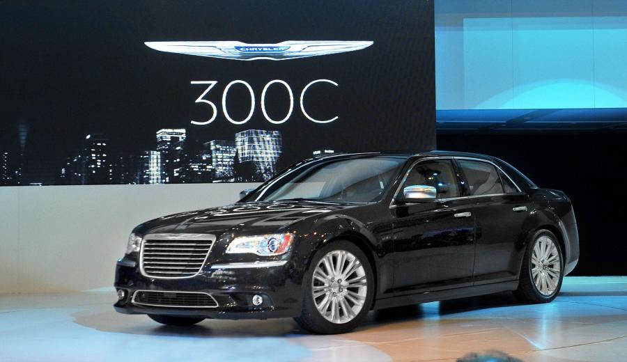  Chrysler 300C Ruyi Design Concept 2012 года  (фото 5 из 24)